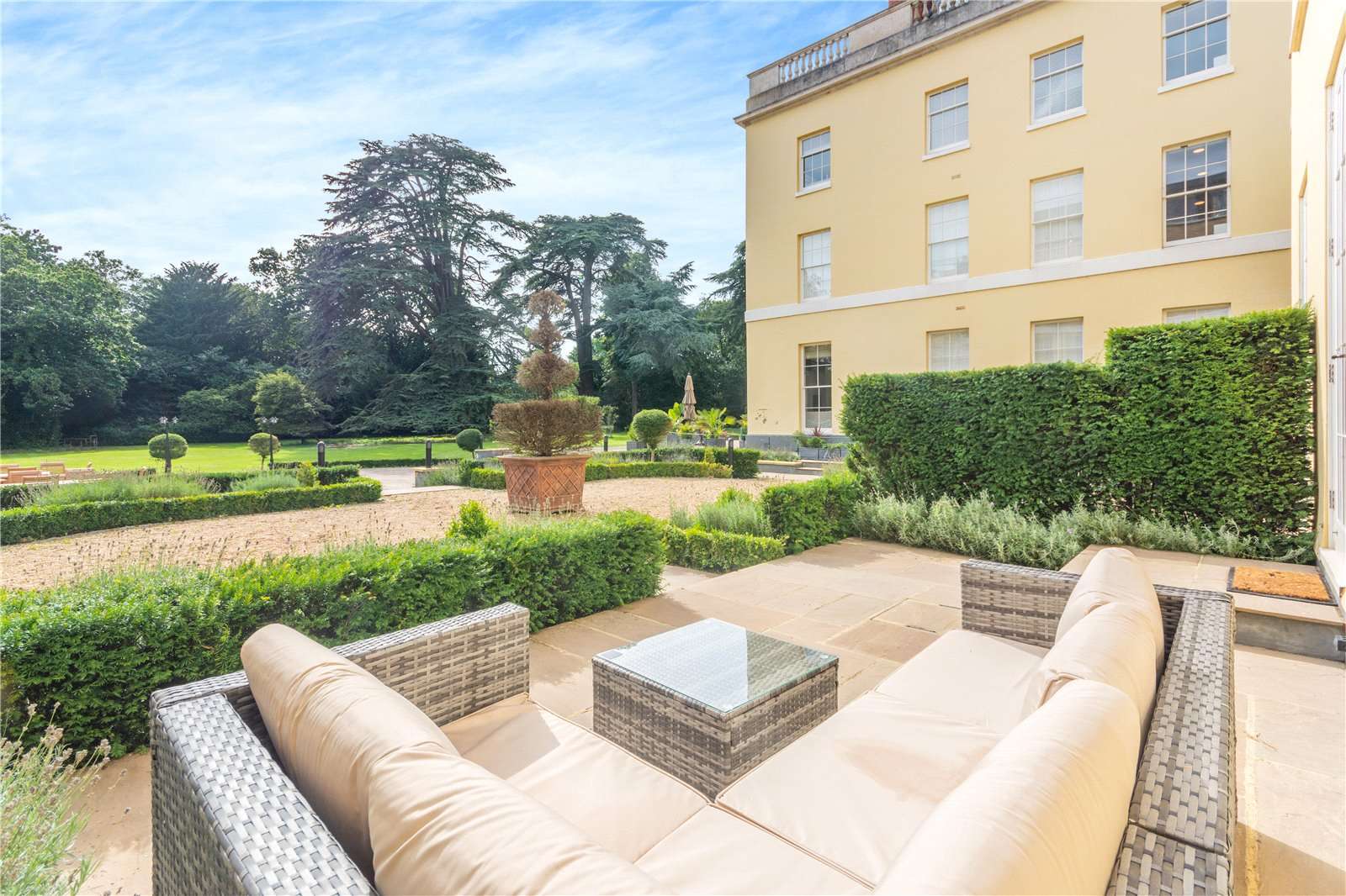 Westhorpe House, Marlow, Buckinghamshire, SL7 3FJ New homes for sale