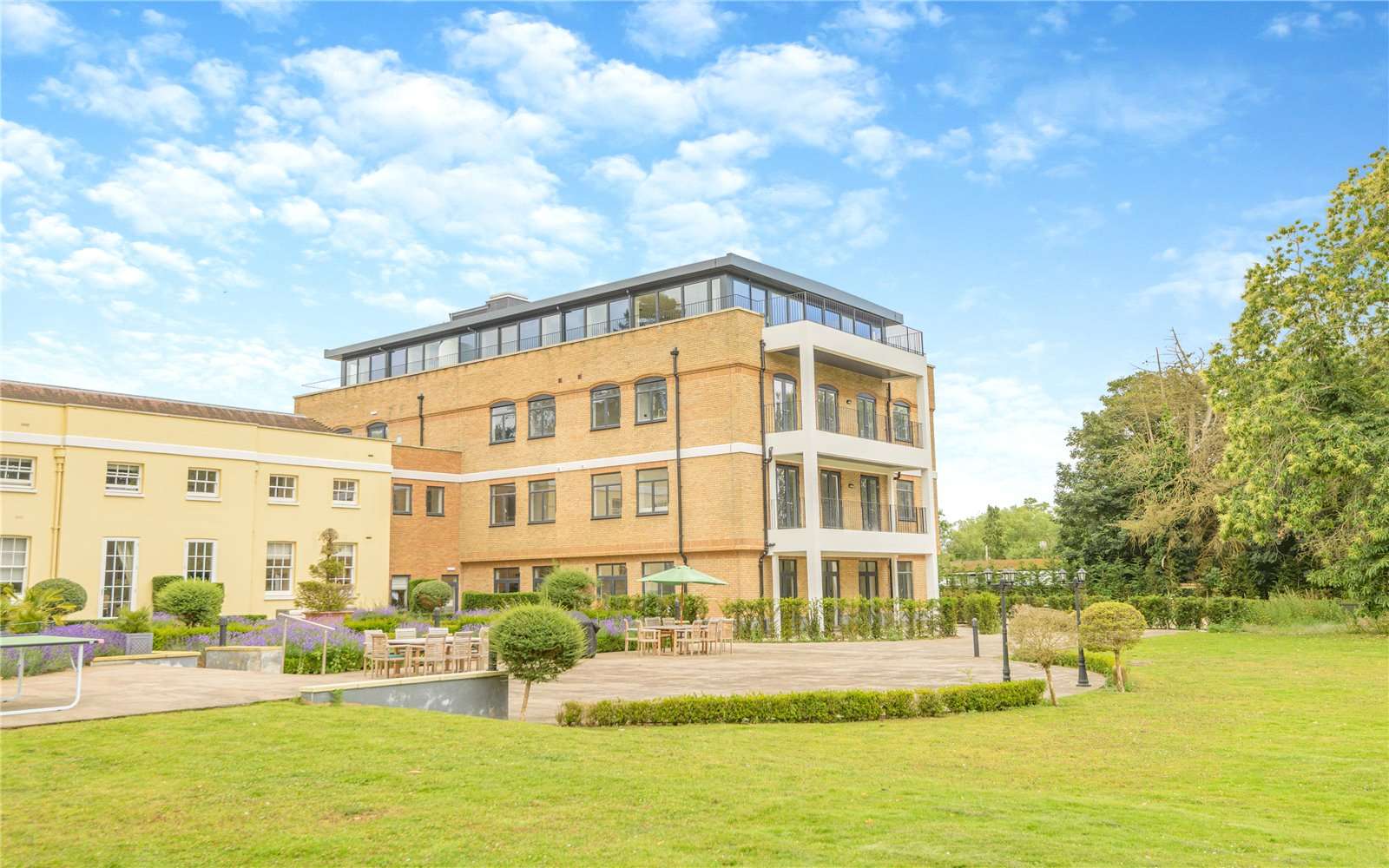 Westhorpe House, Marlow, Buckinghamshire, SL7 3FJ New homes for sale