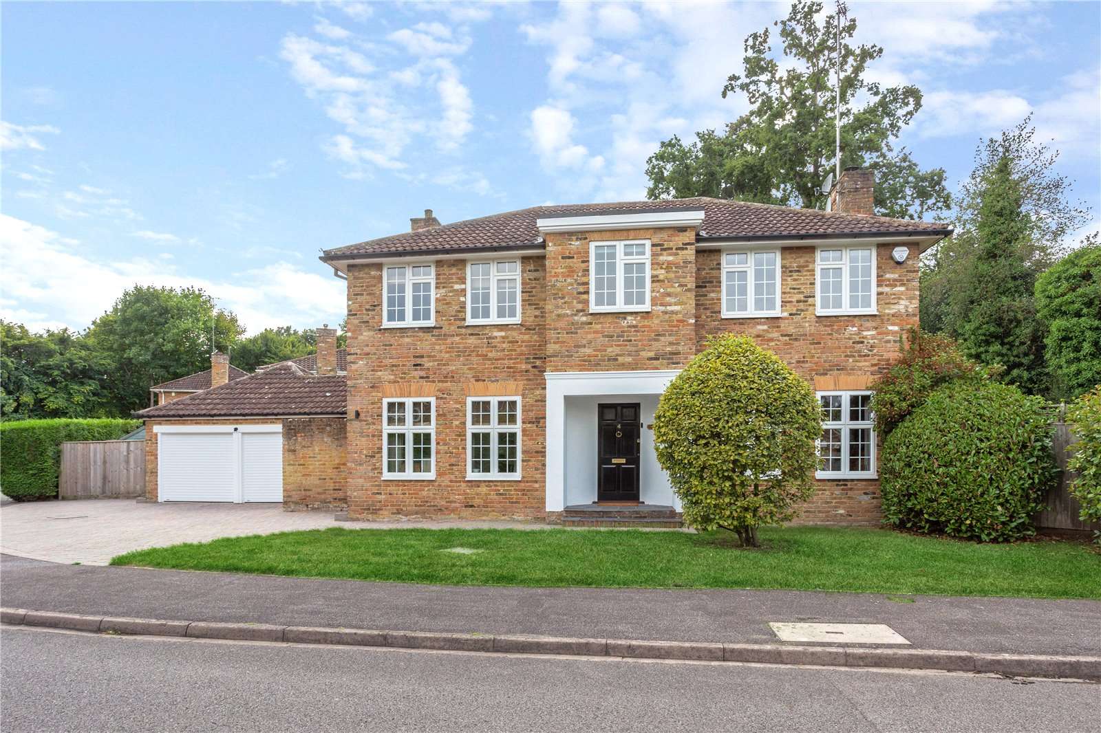 Walton Drive, Ascot, Berkshire, SL5 7PG Property for sale Savills