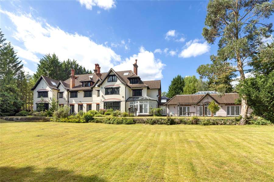 Chanctonbury Drive, Sunningdale, Ascot, Berkshire, SL5 9PT Property
