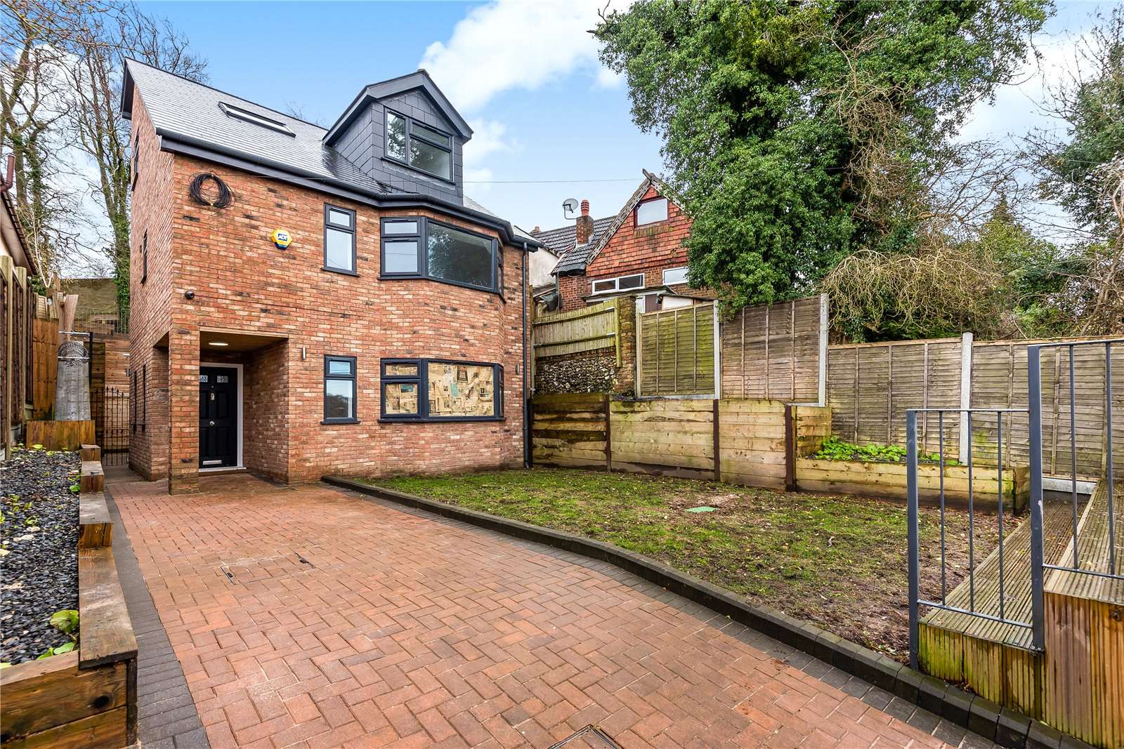 Savills Mount Pleasant, Biggin Hill, Westerham, Kent, TN16 3TP
