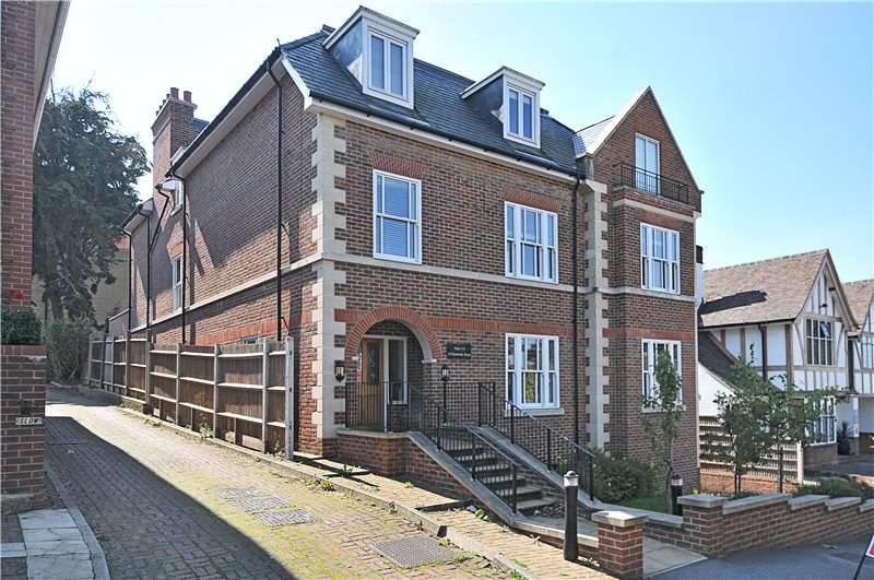 Savills Pembroke Road, Sevenoaks, Kent, TN13 1XR Property to rent