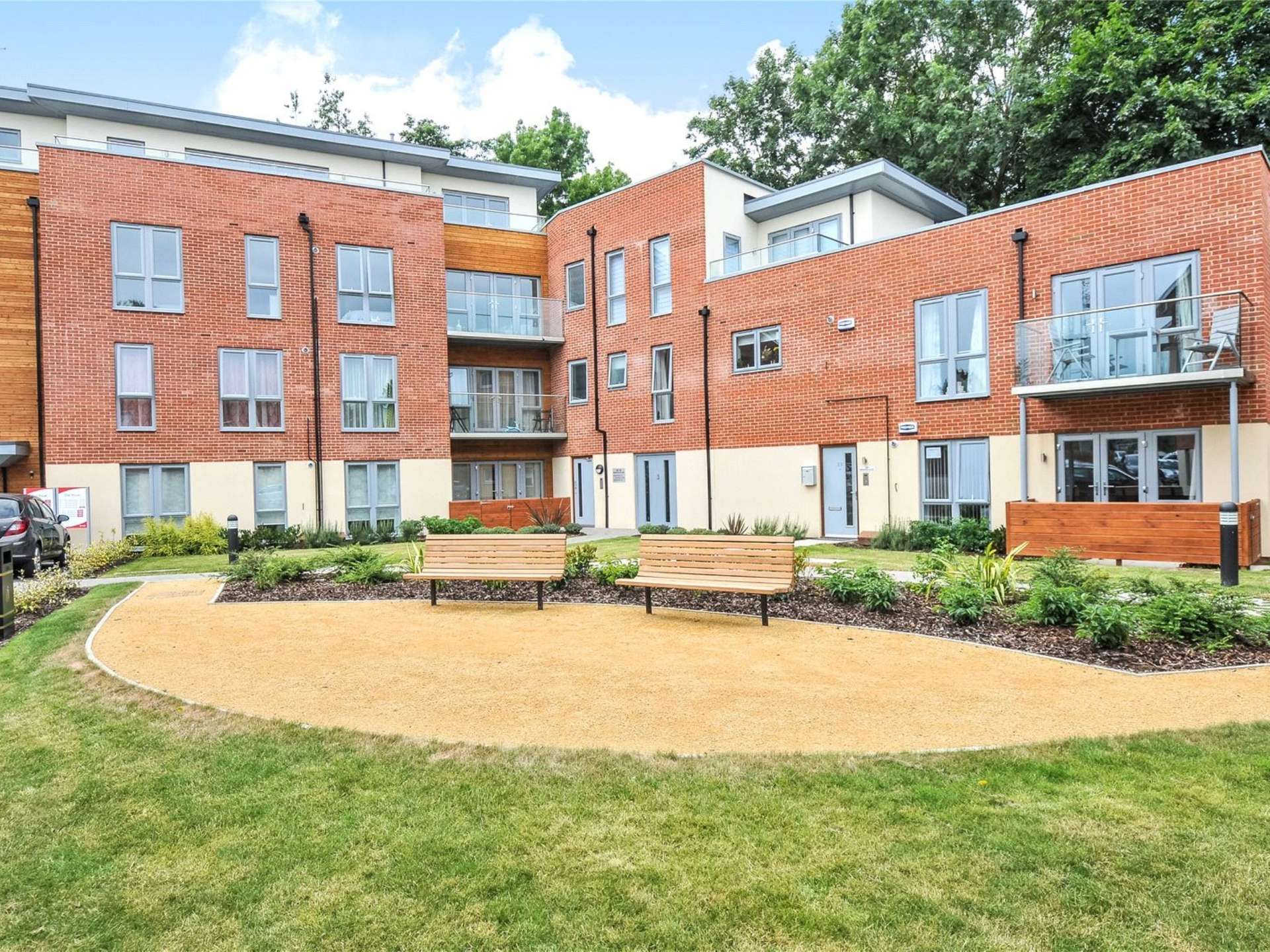 Savills Redwood Place, Morewood Close, Sevenoaks, Kent, TN13 2BE