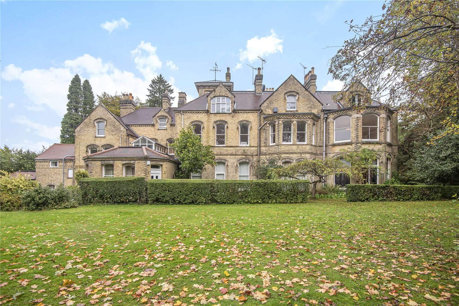 Edenhurst, 54 Oakhill Road, Sevenoaks, Kent, TN13 1NS Property to