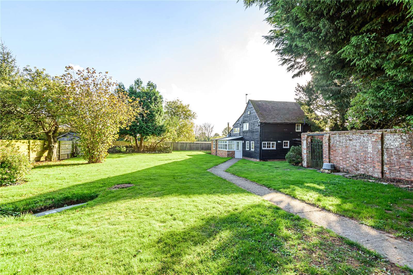 Manor Farm, Laddingford, Maidstone, Kent, ME18 6BX Property to rent Savills