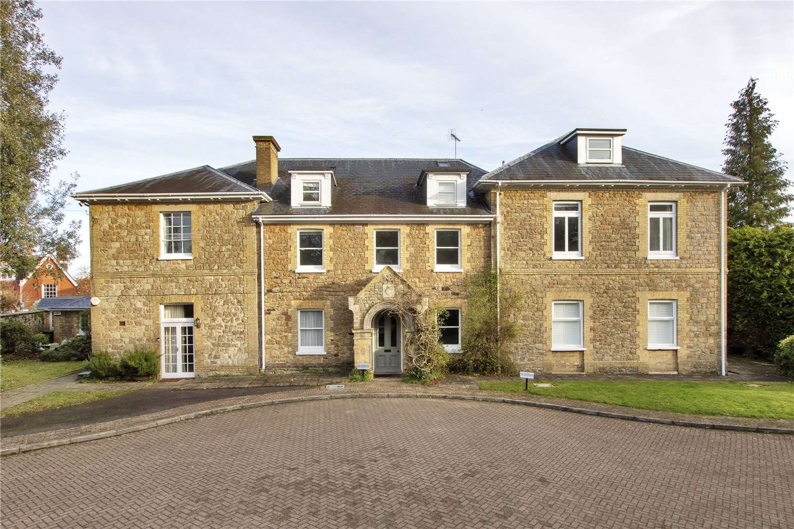 Holly Bush Lane, Sevenoaks, Kent, TN13 3XY Property for sale Savills