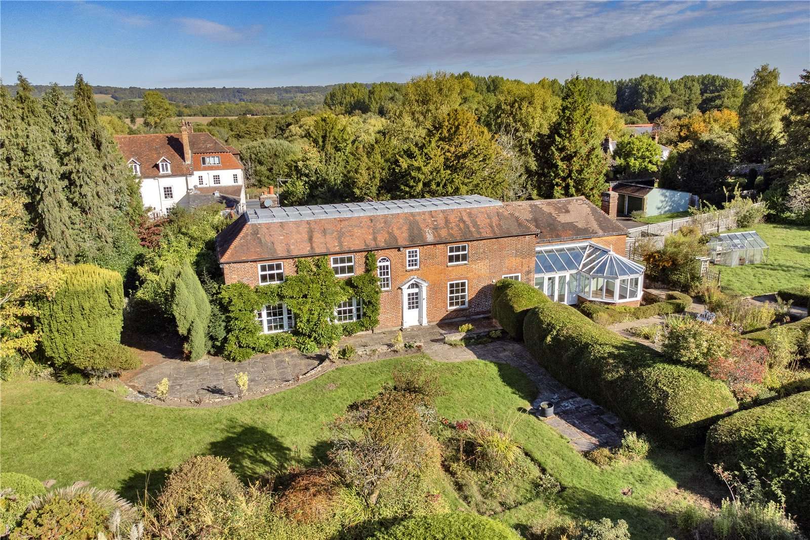 House for Sale in Sevenoaks, UK