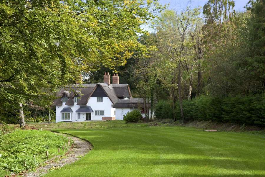 Blackhall Lane, Godden Green, Sevenoaks, Kent, TN15 0HR Property for