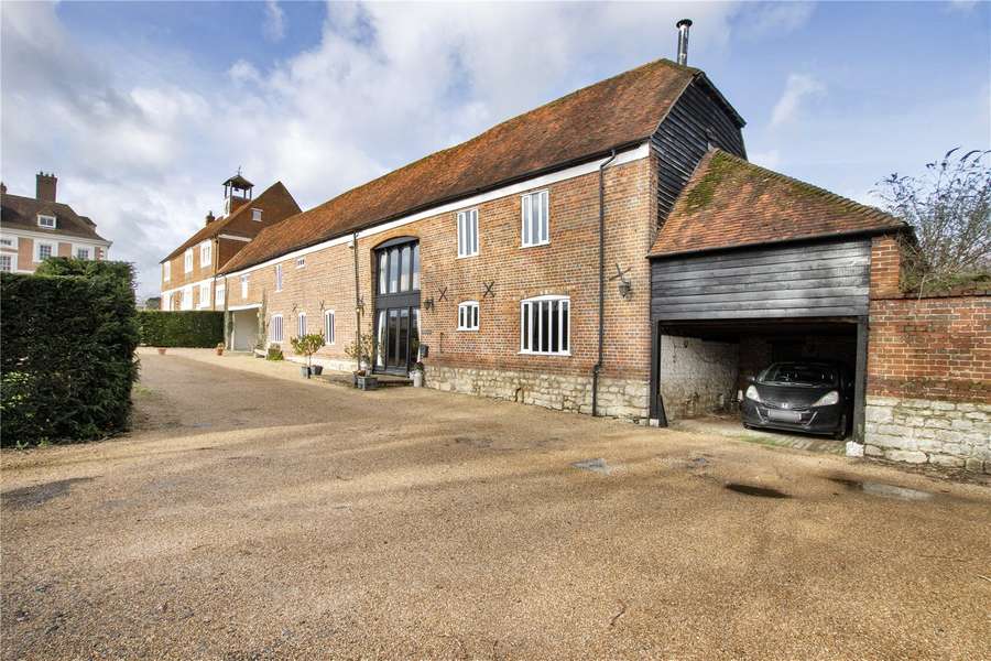 Yotes Court, Mereworth Road, Mereworth, Maidstone, ME18 5JQ Property