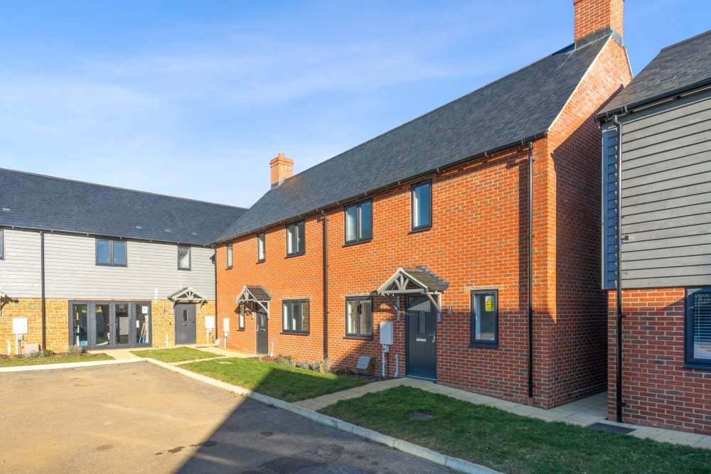 Boundary Edge, Chipping Warden, Banbury, Oxfordshire, OX17 1TL New