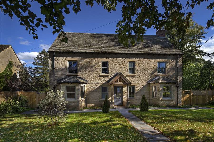 Savills High Street Shipton Under Wychwood Chipping Norton