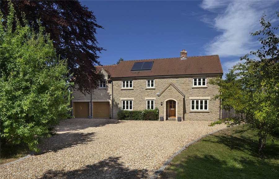 Abingdon Road, Standlake, Witney, Oxfordshire, OX29 7QN Property for