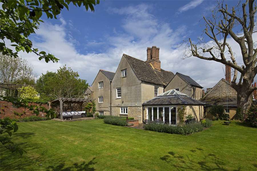 Savills Mill Street, Eynsham, Witney, Oxfordshire, OX29 4JX