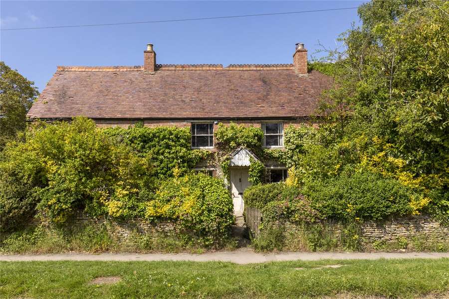 Akeman Street, Combe, Witney, Oxfordshire, OX29 8NZ Property for sale