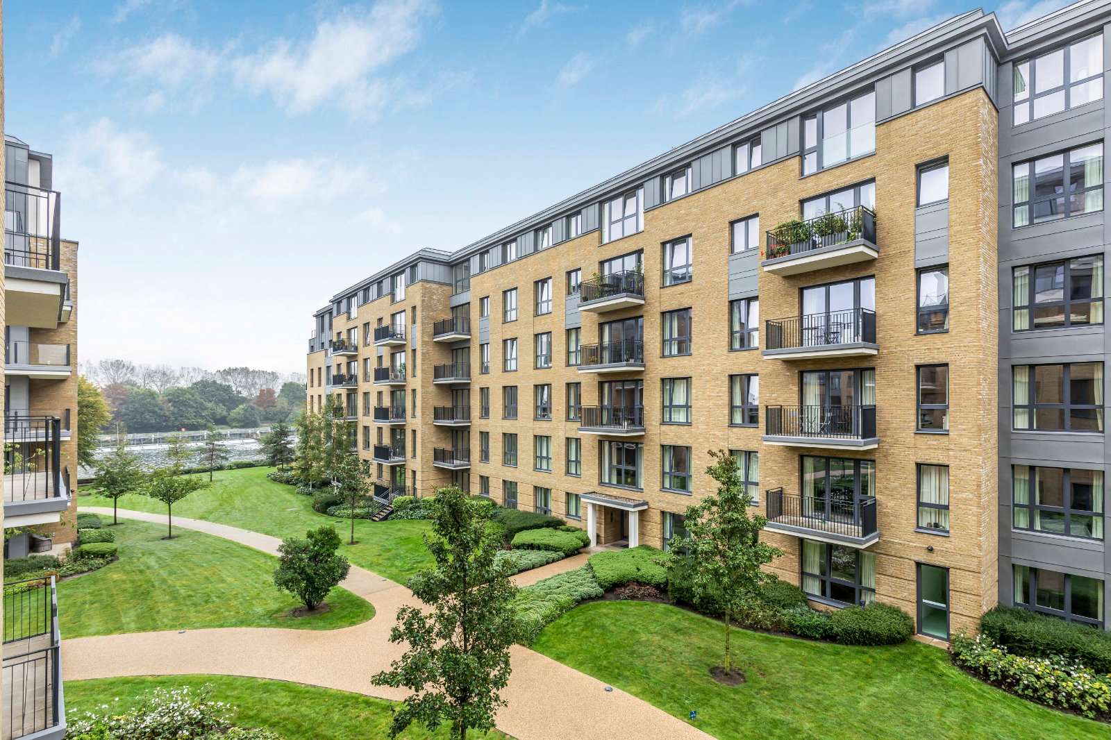 Pinewood Gardens, Teddington, Middlesex, TW11 9FJ New homes to rent