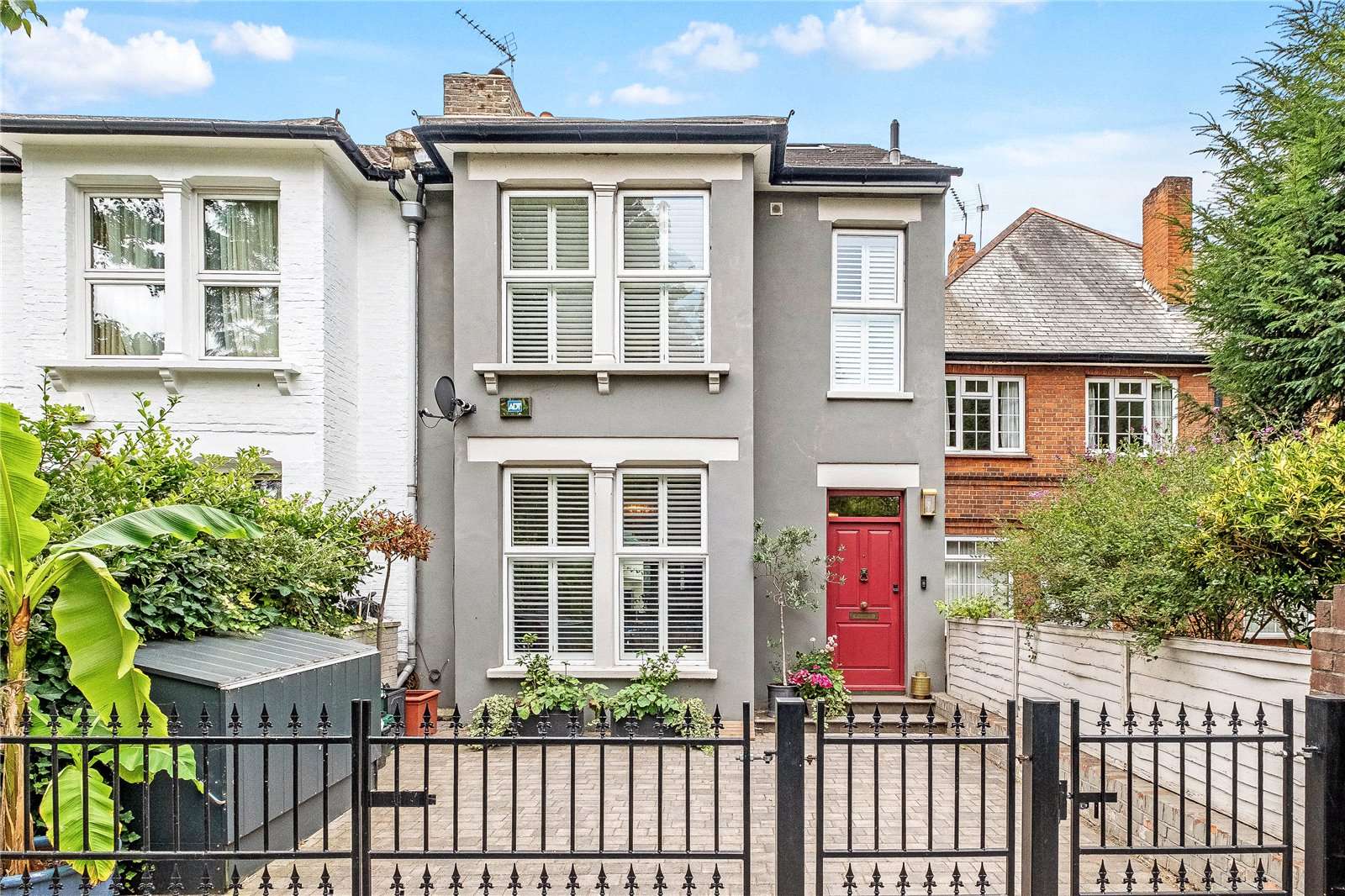 Kingston Road, Teddington, Middlesex, TW11 9JQ Property for sale