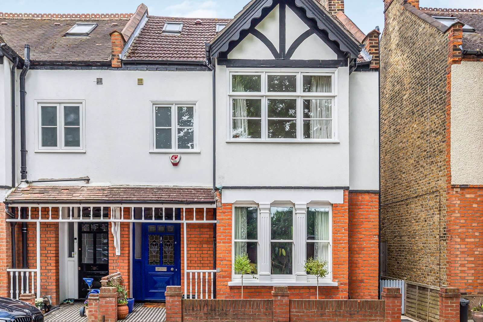 Marston Road, Teddington, Middlesex, TW11 9JU Fast egendom till salu