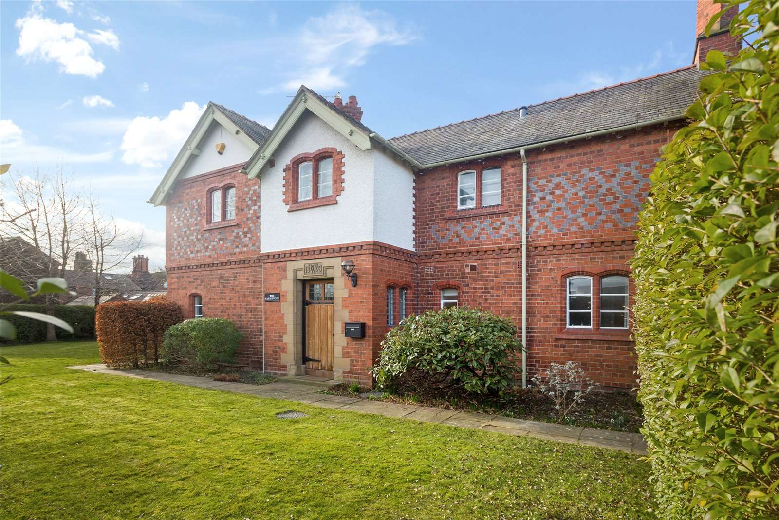 Kinnerton Road, Dodleston, Chester, Cheshire, CH4 9LP Property for