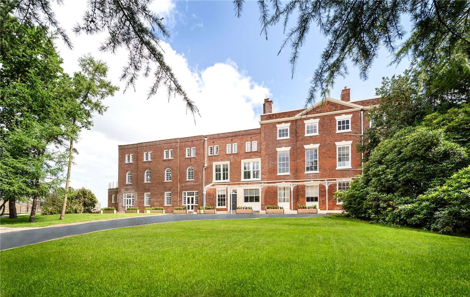 Christleton Hall, Pepper Street, Christleton, Chester, CH3 7AG New