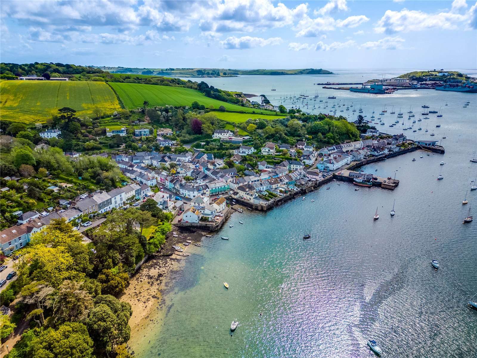 St Peters Hill, Flushing, Falmouth, Cornwall, TR11 5TP Property for