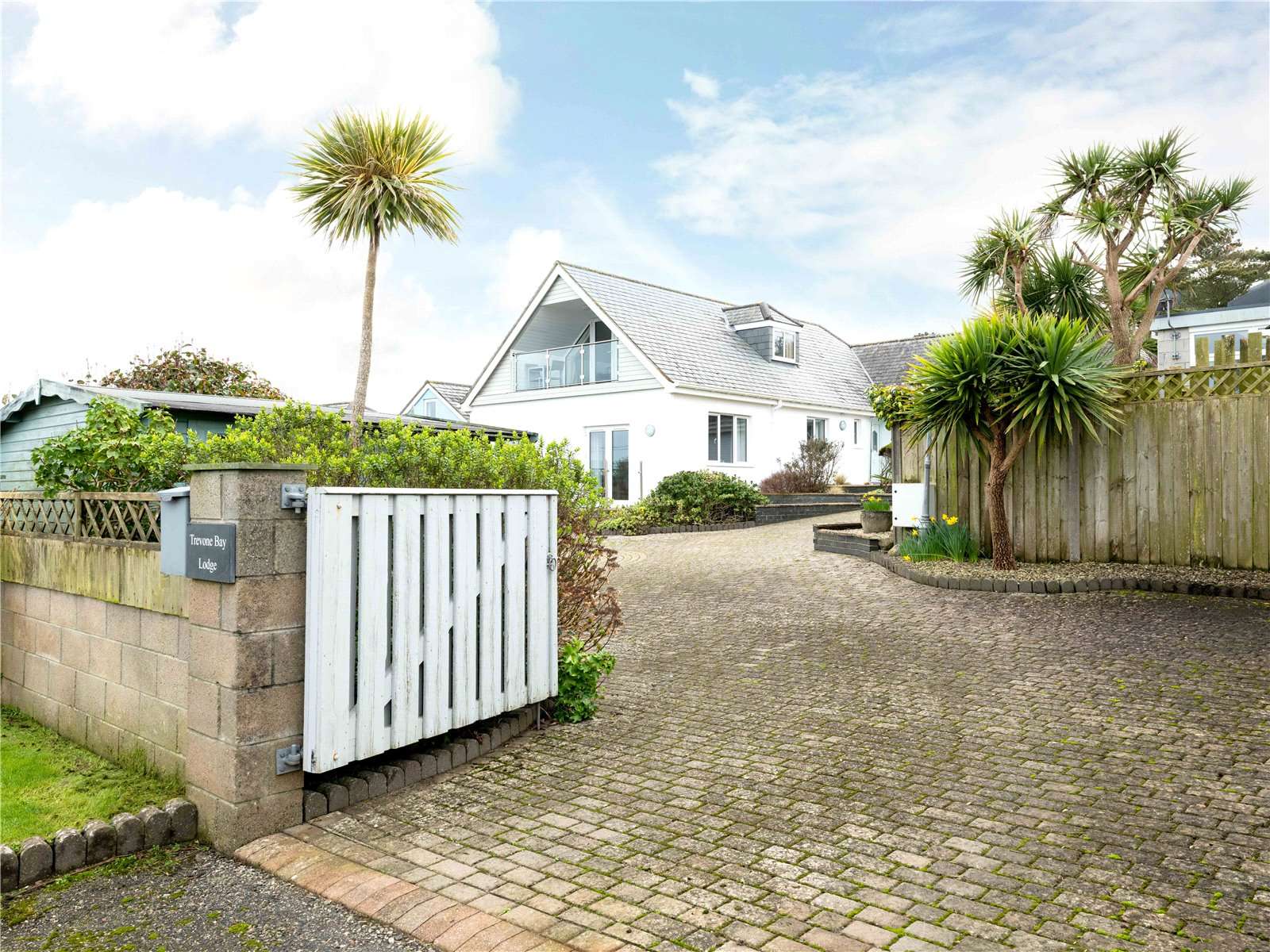 Upper Dobbin Close, Trevone, Padstow, Cornwall, PL28 8QS Property for
