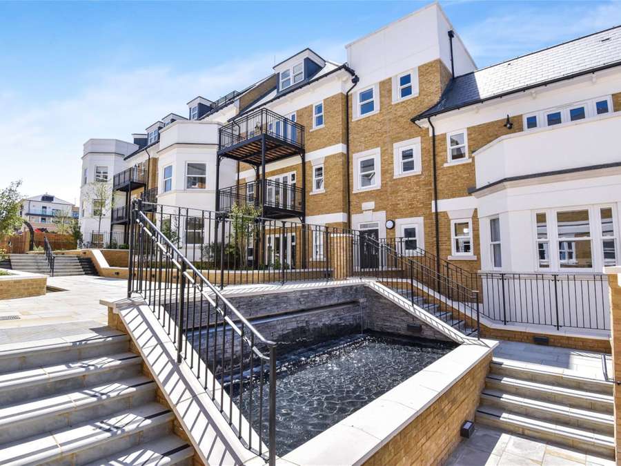 Henrietta Place, King Edward Gardens, Tunbridge Wells, Kent, TN4 8FH