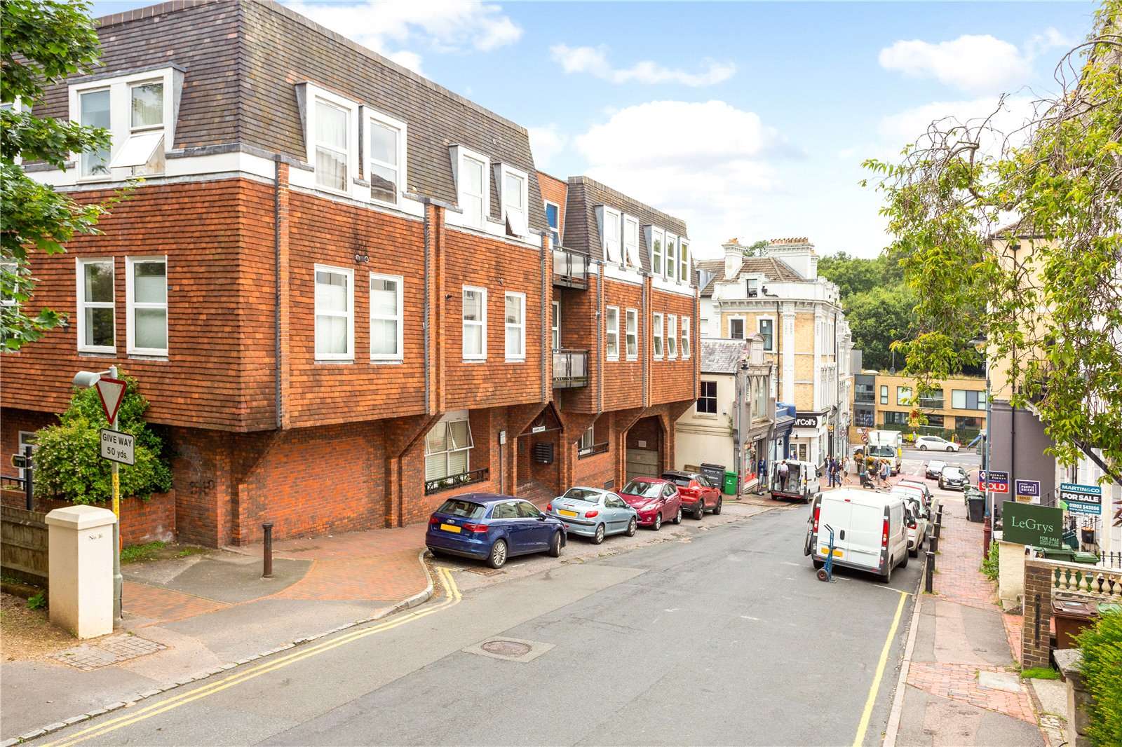 Lizanne Court, 414 Mount Sion, Tunbridge Wells, Kent, TN1 1UA