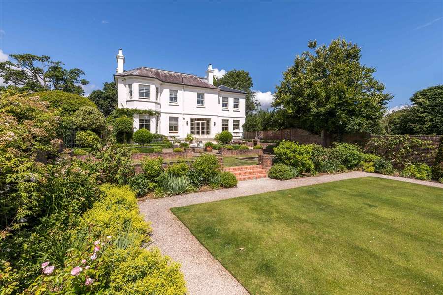 Bells Yew Green Road, Bells Yew Green, Tunbridge Wells, East Sussex, TN3 9BD Property for sale