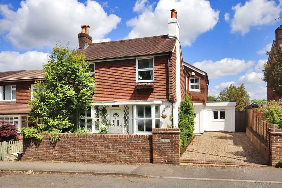 Hastings Road, Pembury, Tunbridge Wells, Kent, TN2 4JU Property for