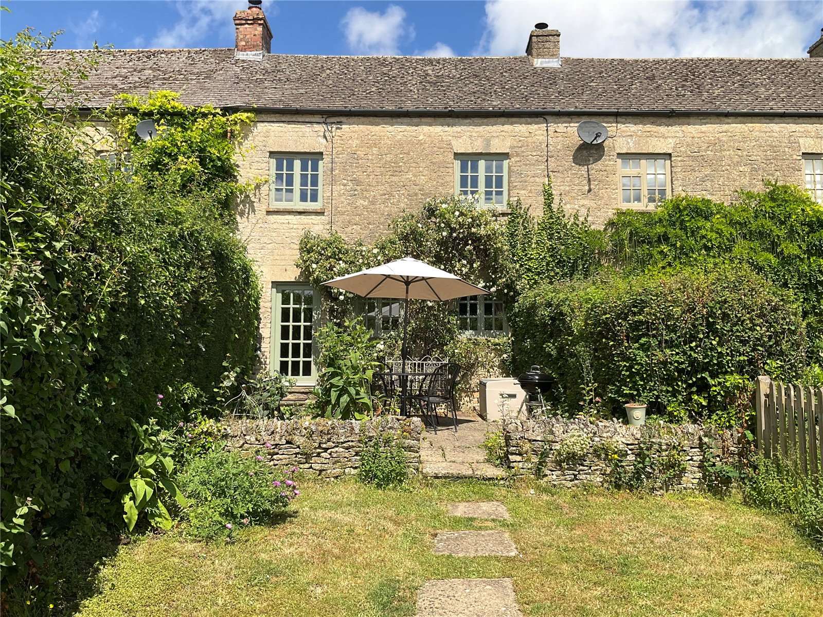 Enochs Row, Oddington Road, StowOnTheWold, Gloucestershire, GL54 1AL