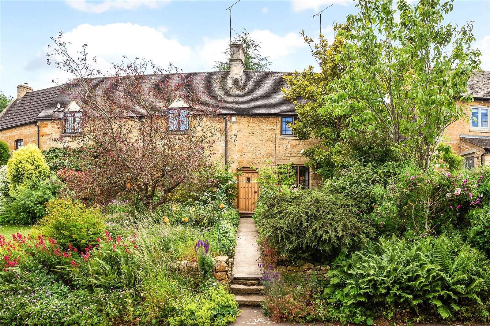 Aston Magna Moreton in Marsh Gloucestershire GL56 9QQ Property For 