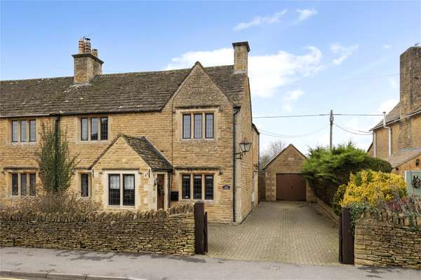 Chipping Campden Period Cottage with Secluded Gardens 3