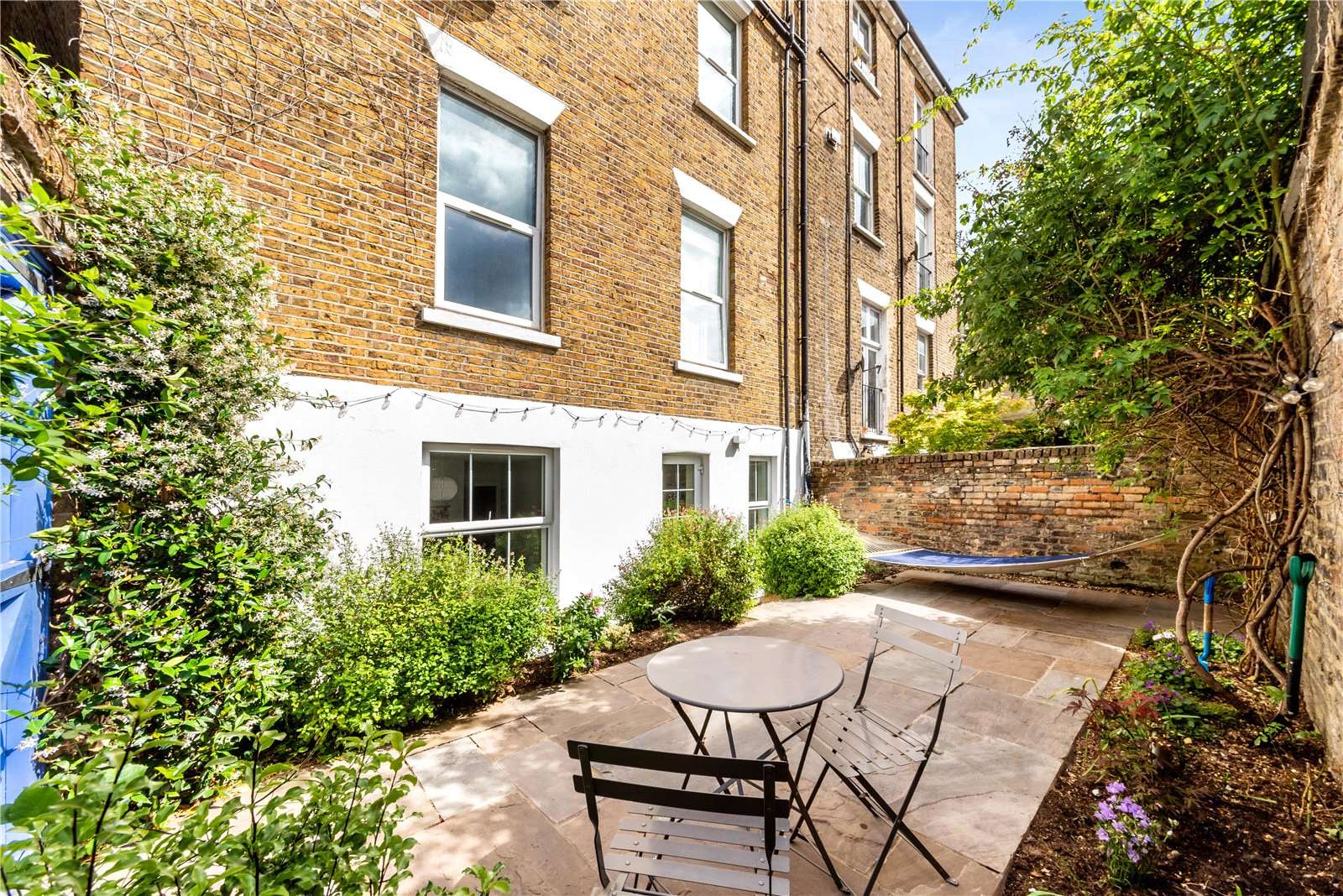 Well Street, London, E9 7PX Bất động sản để bán Savills