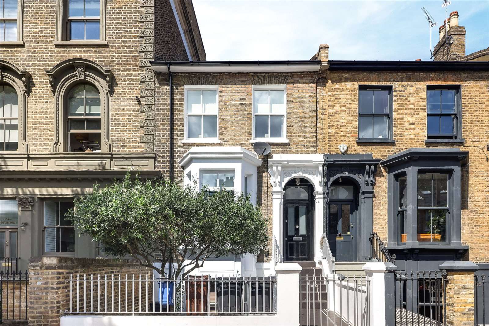 Penshurst Road, South Hackney, London, E9 7DT Bất động sản để bán