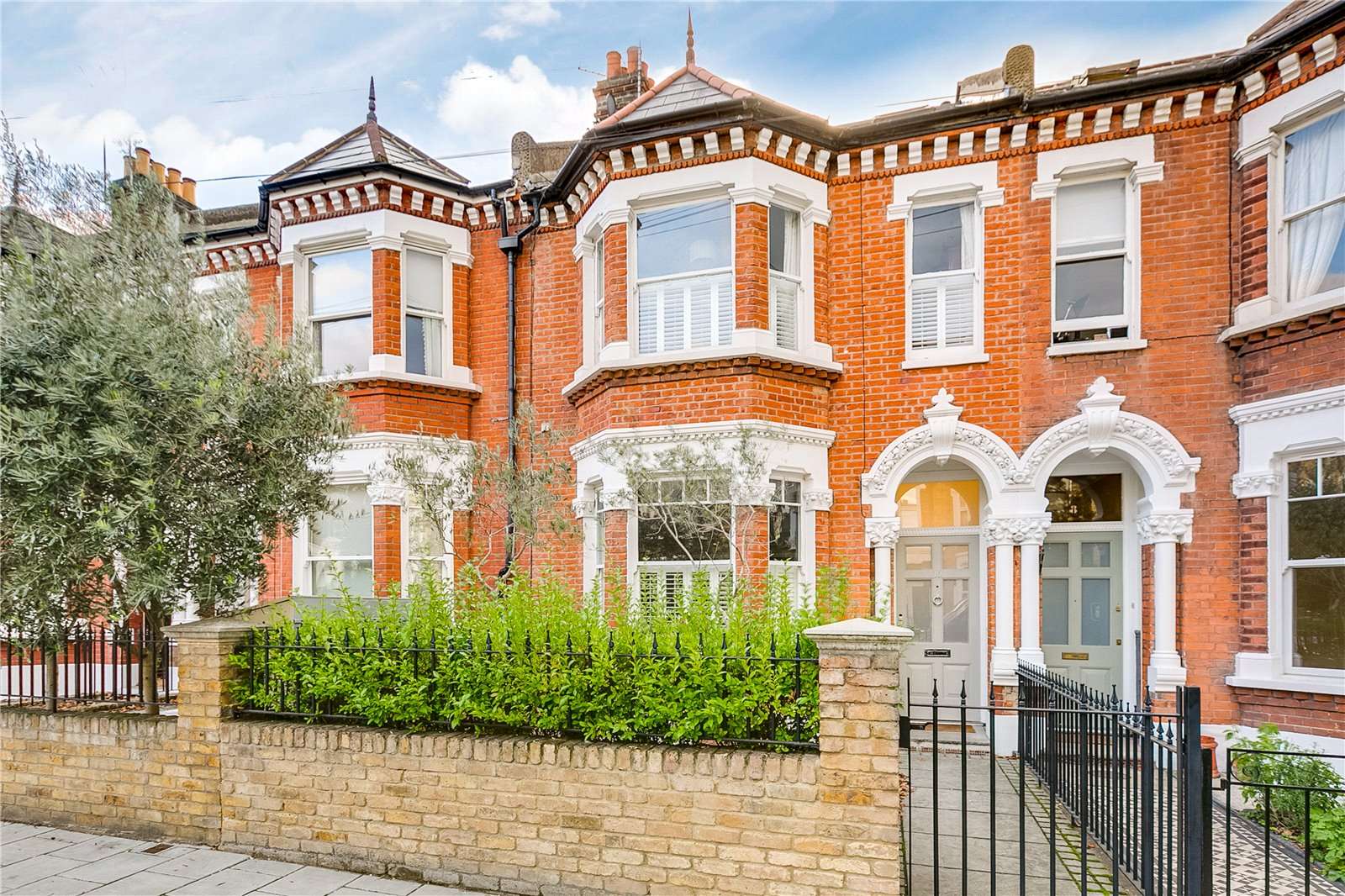Aspley Road, Wandsworth, London, SW18 2DB Property to rent Savills