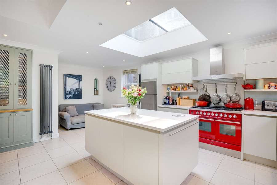 Swanage Road, London, SW18 2DY Property to rent Savills