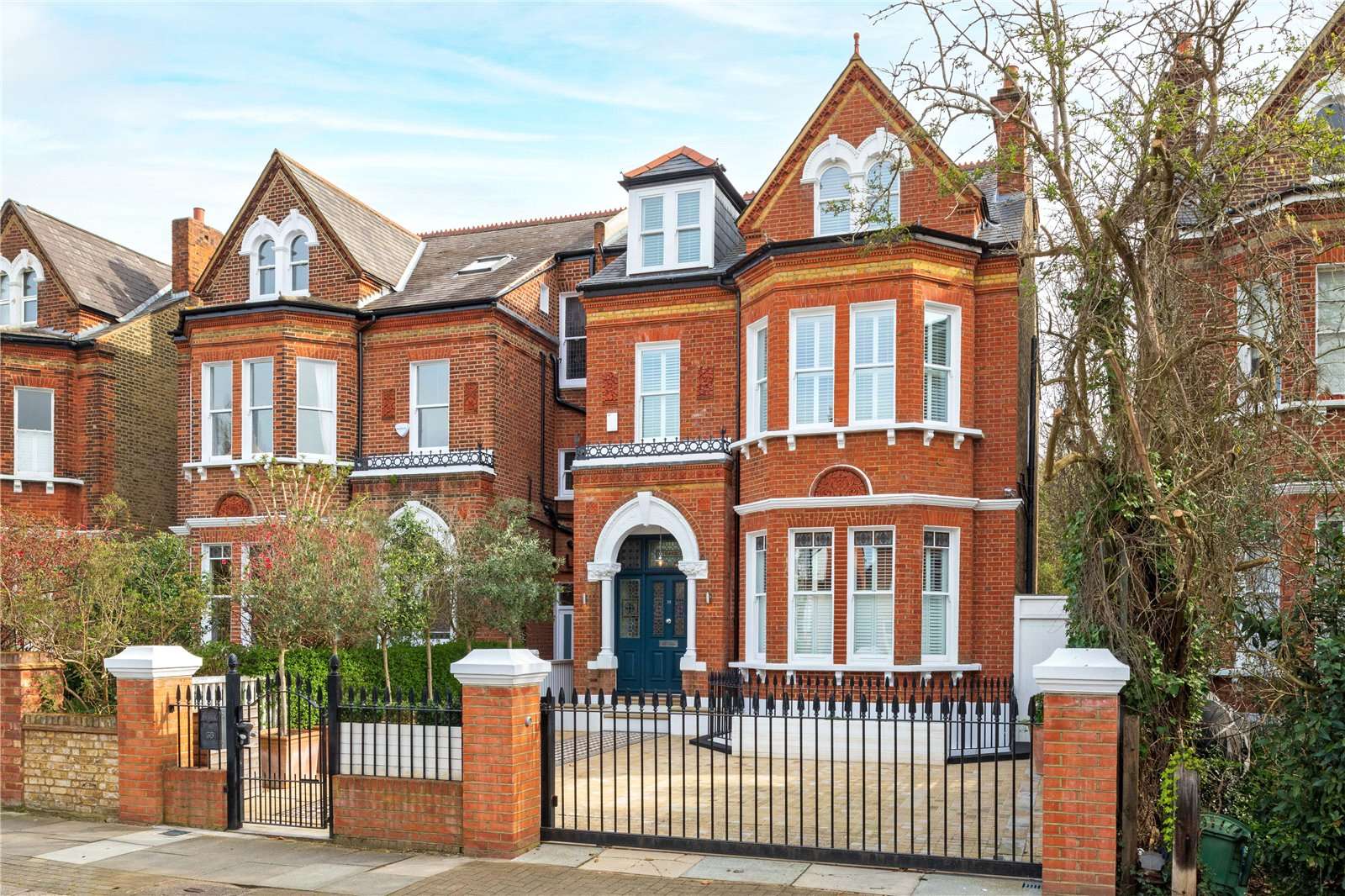 Lyford Road, London, SW18 3LU Property for sale Savills