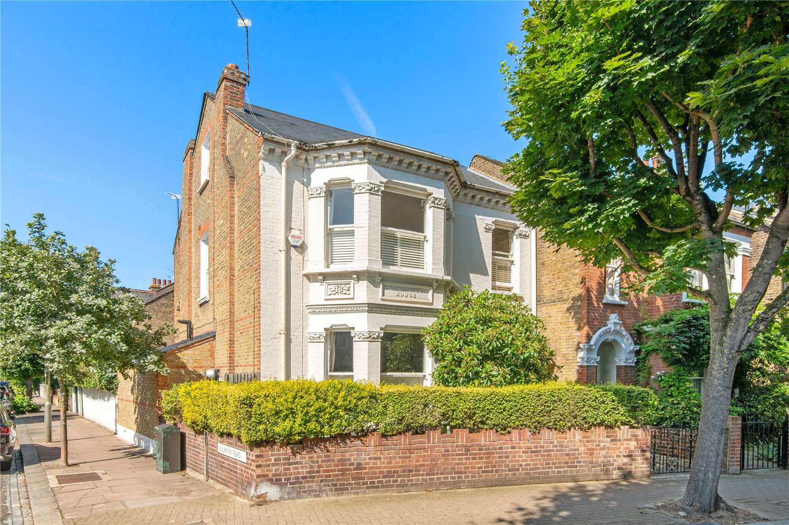 Crieff Road, London, SW18 2EA Property for sale Savills
