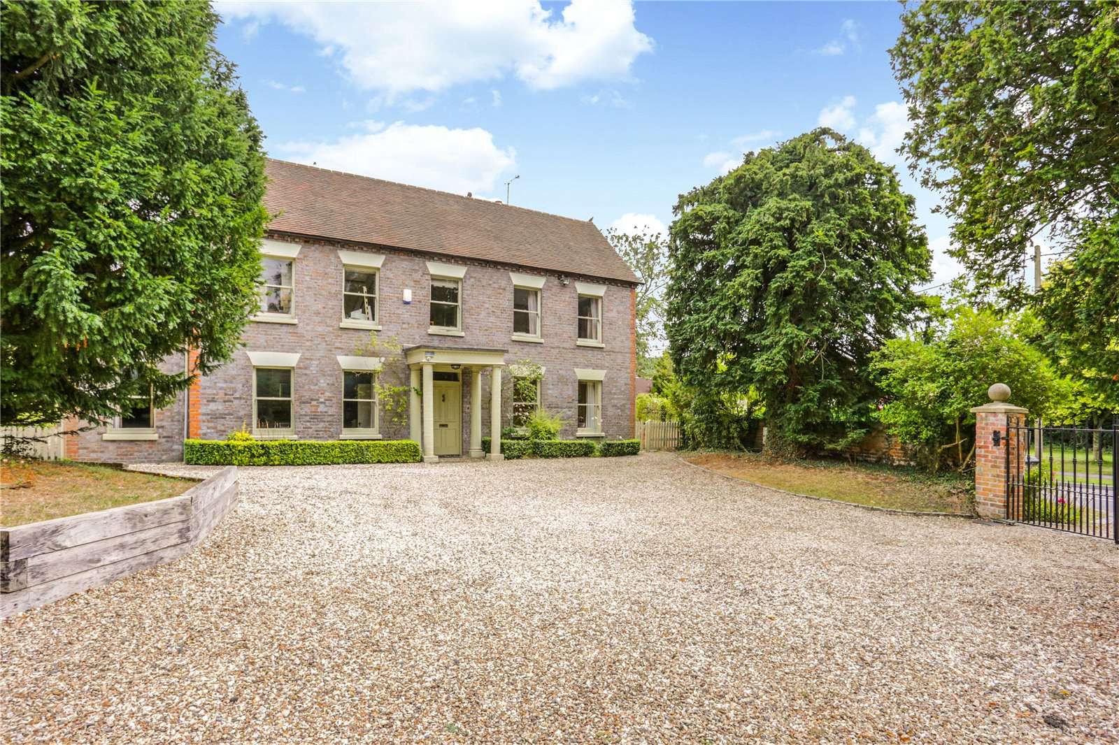 Savills Marlston Road, Hermitage, Thatcham, Berkshire, RG18 9SU Bất