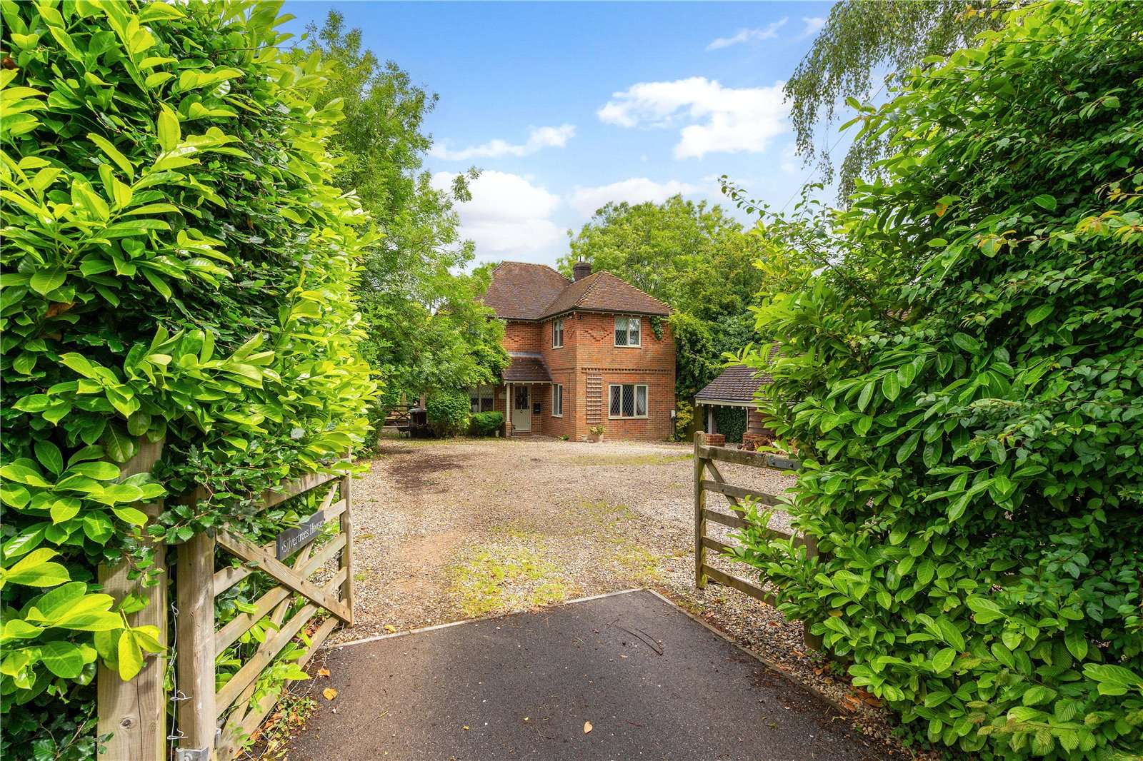 Hatt Common, East Woodhay, Newbury, Berkshire, RG20 0NQ Property for