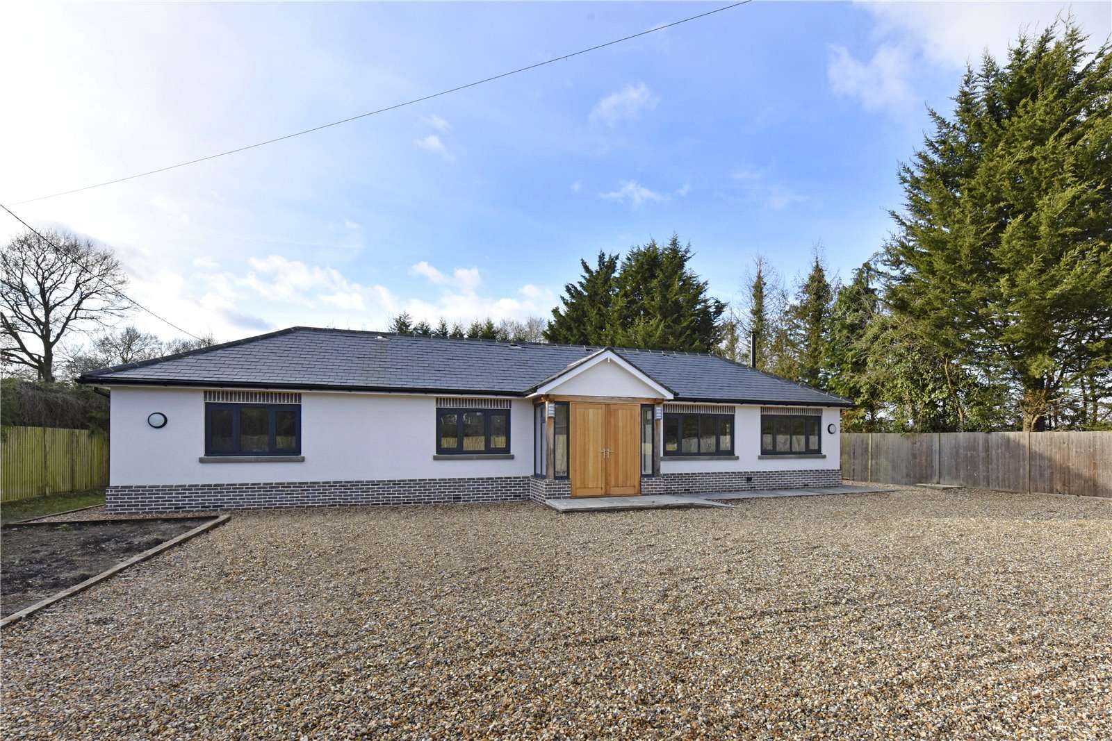 Tarbay Lane, Oakley Green, Windsor, Berkshire, SL4 4QG Bất động sản