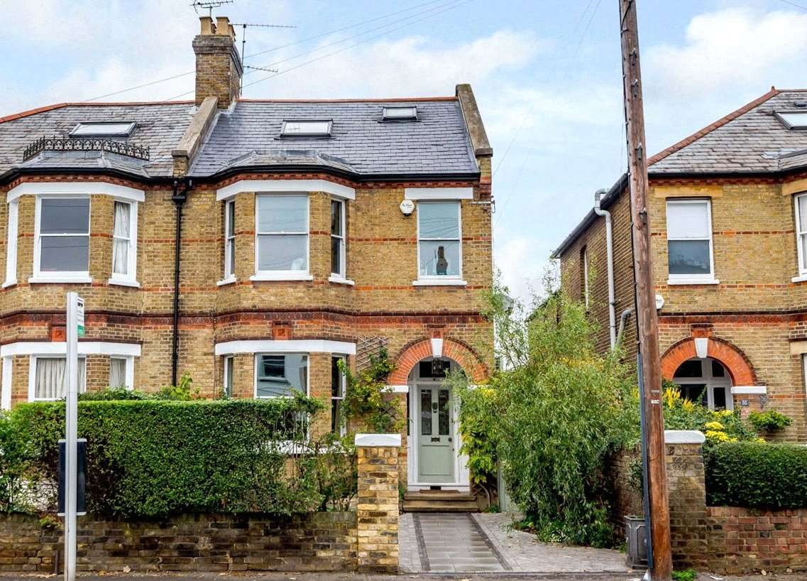 Clarence Road, Windsor, Berkshire, SL4 5AX คุณสมบัติ รอขาย Savills