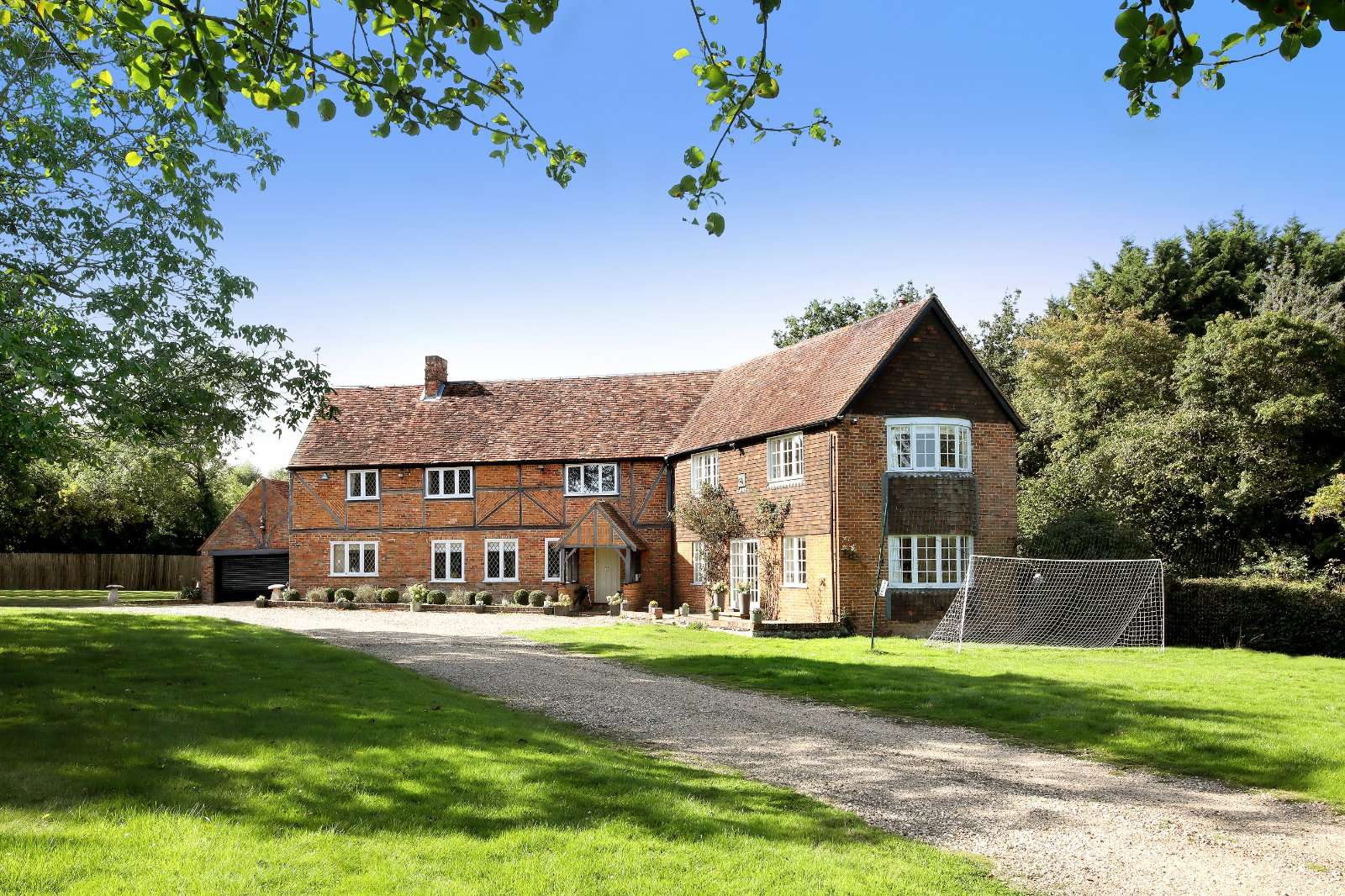 Savills Sheepcote Lane, Maidenhead, Berkshire, SL6 3JU Property for