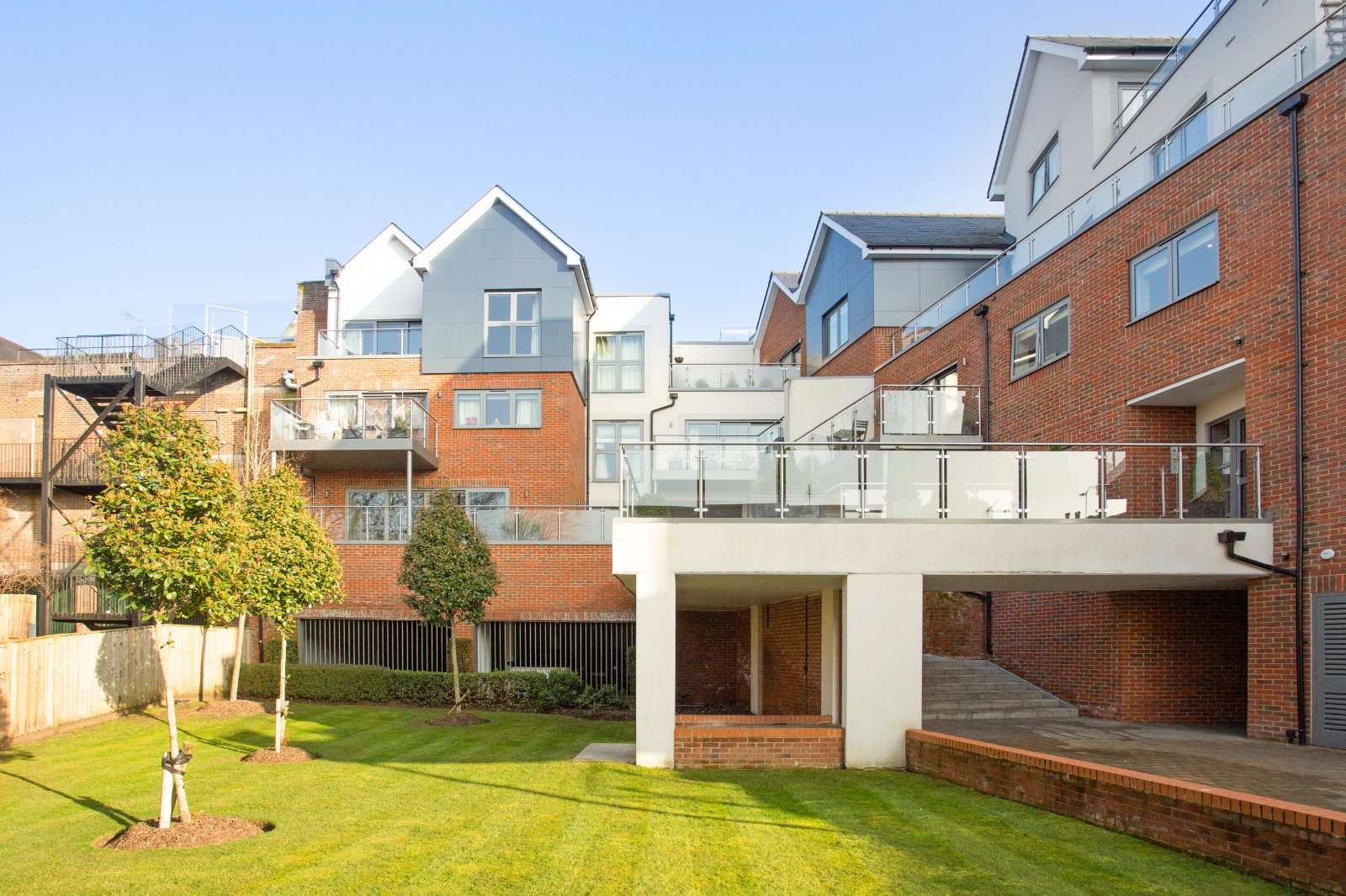 Bridgewater Lodge, Bridgewater Terrace, Windsor, Berkshire, SL4 1AN