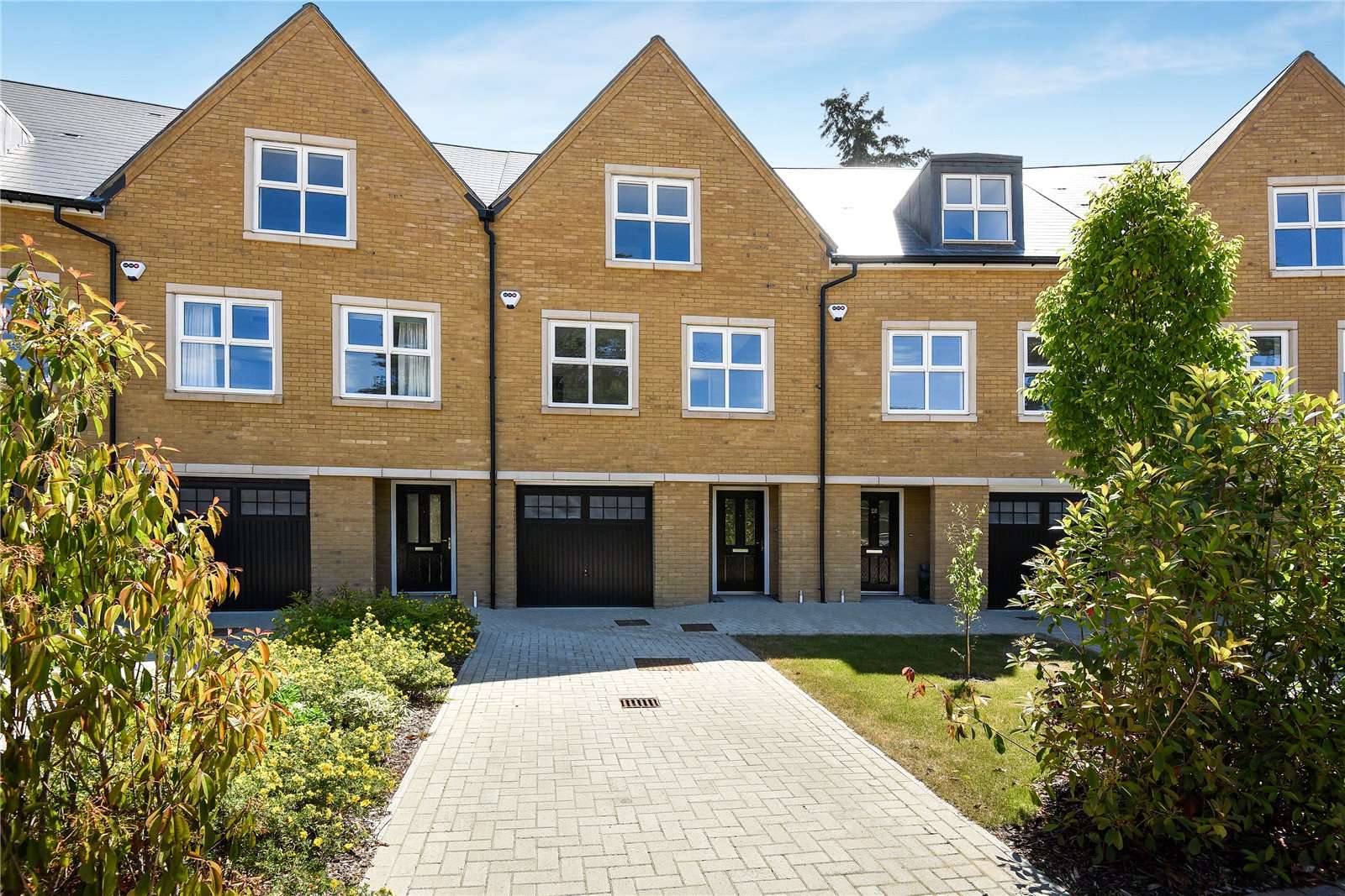 Queenswood Crescent, Englefield Green, Egham, Surrey, TW20 0AR Property for sale Savills