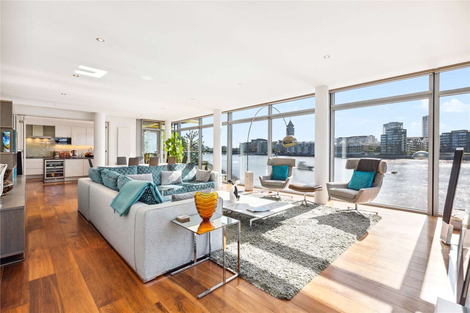 Montevetro, 100 Battersea Church Road, London, SW11 3YL Property for