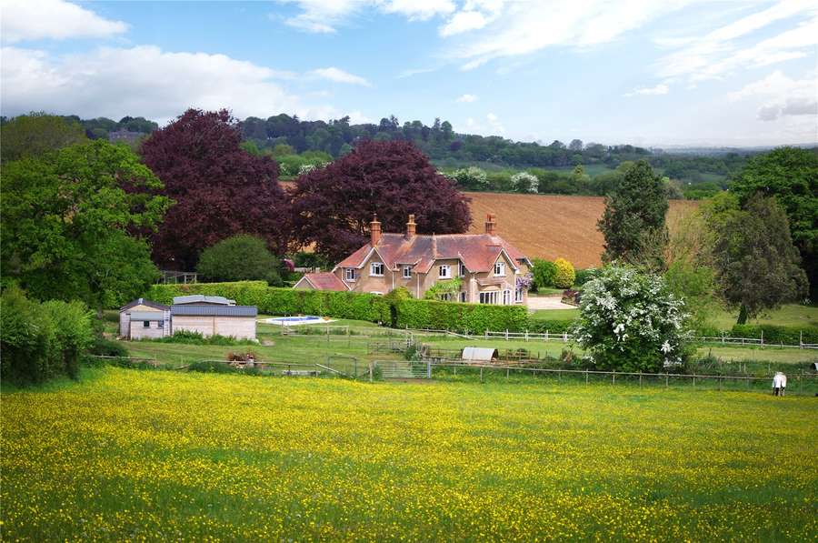 Henley Road, Misterton, Crewkerne, Somerset, TA18 8LS Property for