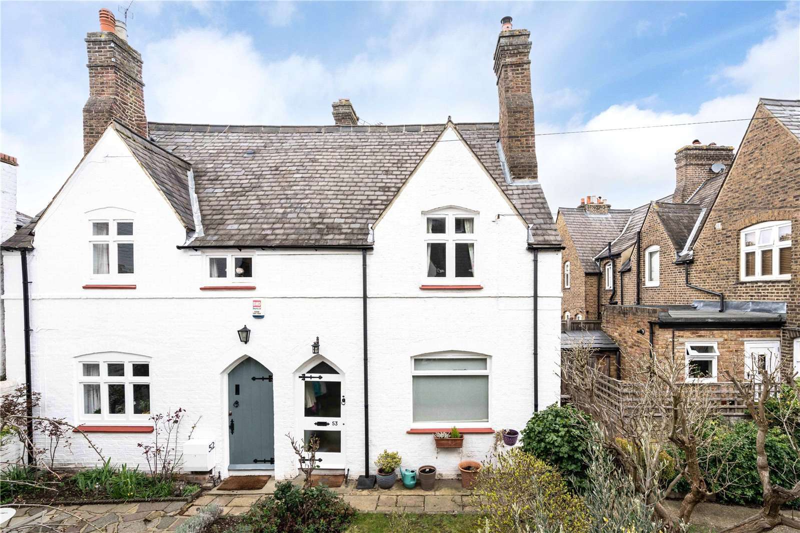 Savills Denmark Road, Wimbledon Village, London, SW19 4PQ Bất động