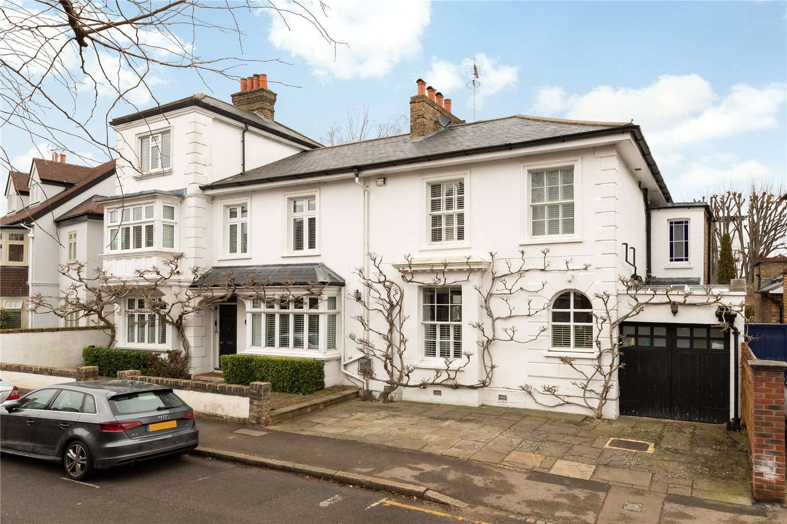 Lingfield Road, Wimbledon, London, SW19 4QA คุณสมบัติ รอขาย Savills