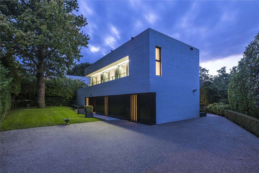 Coombe Hill Road, Kingston upon Thames, Surrey, KT2 7DU Property for